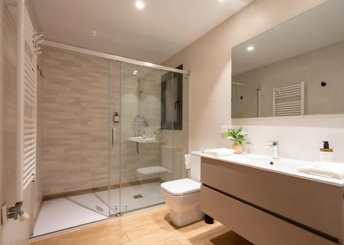 Апартаменты Modern Building *