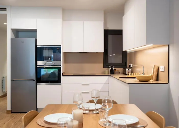 Modern Building Апартаменты Жирона